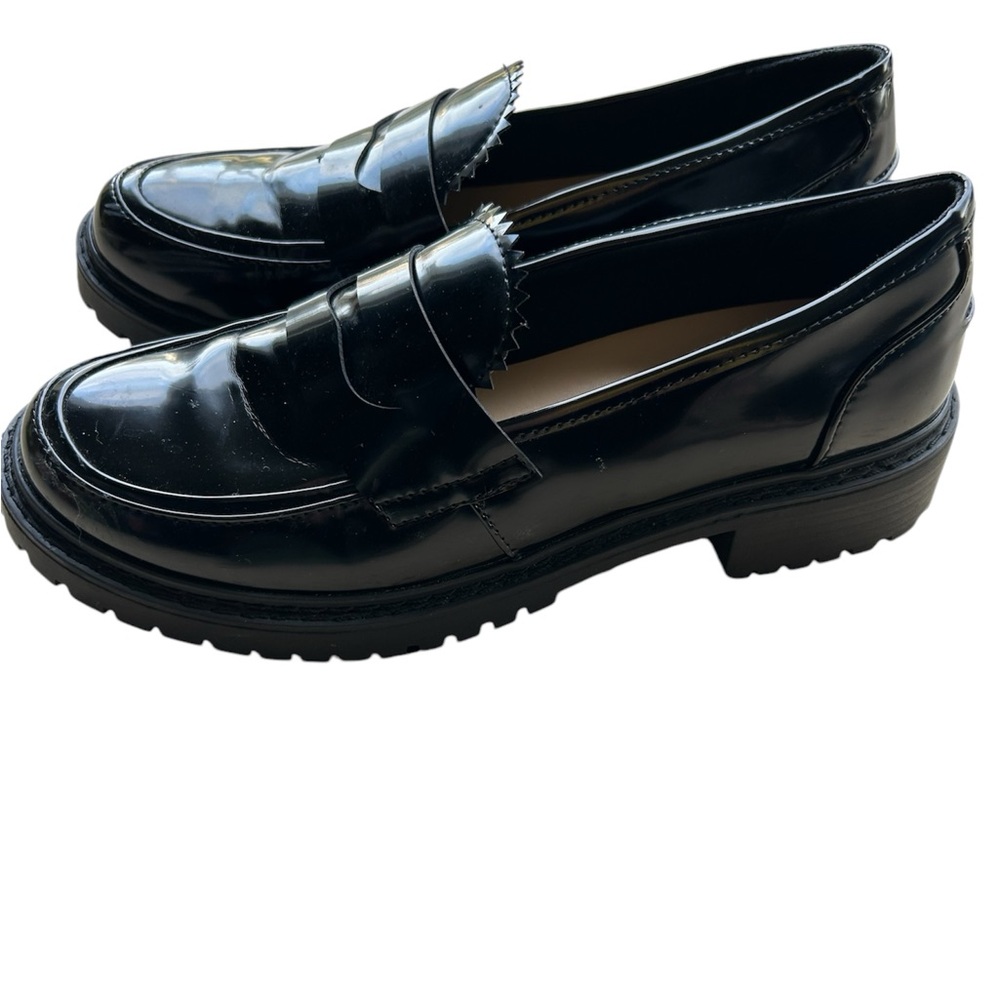 Shoe dazzle chunky black platform loafers 90’s vibe - size 9